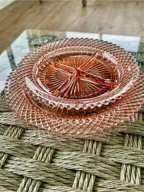 Anchor Hocking  1930s Pink Miss American Glass Plates Set  Of 2 (1 Divided)